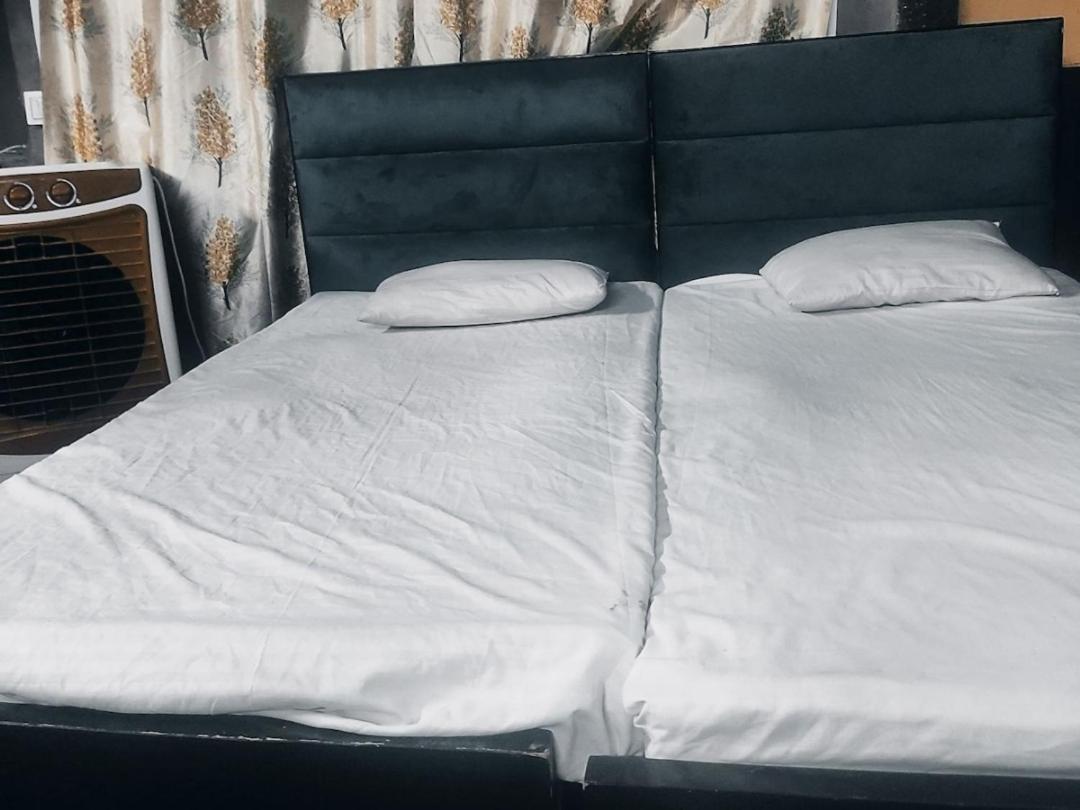 Rudra Home Stay Варанаси Екстериор снимка